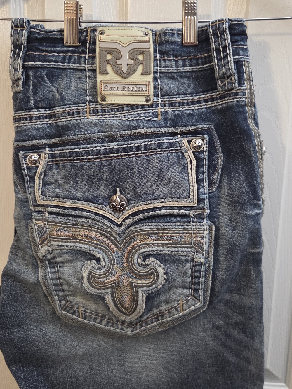​Rock Revival Pheasant Short Men Sz 42 Distressed Flap Pocket Denim Jean Shorts